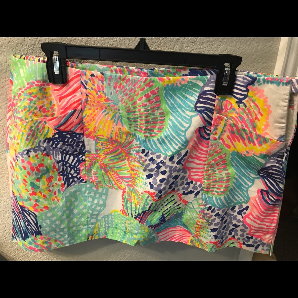 Lilly Pulitzer skort size 12. All cotton.